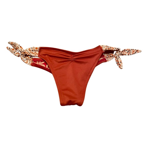 Made in Hawaii Reversible Bikini Orange and Mosiac Print - Picture 2 of 11